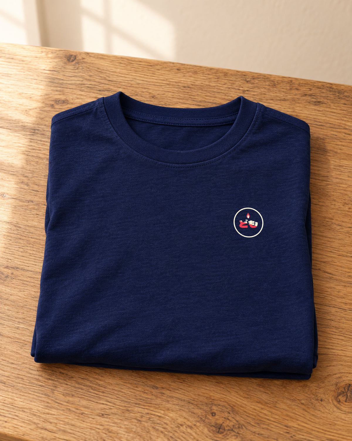 Wakaba Kids Tee 若葉 | Candle — gevouwen T-shirt met borstlogo