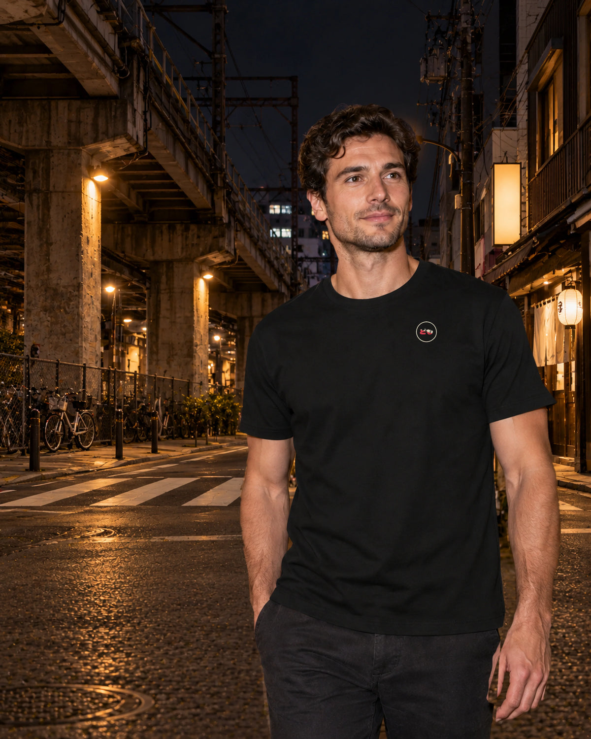 Kata Tee 型 | Origin Dark – front view in its Japanese setting