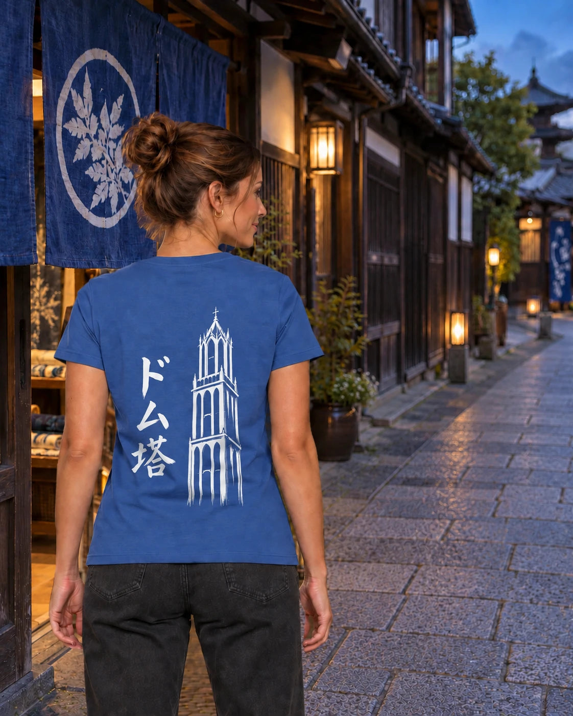 Saki Tee 咲 | Ink – second rear view in its Japanese setting