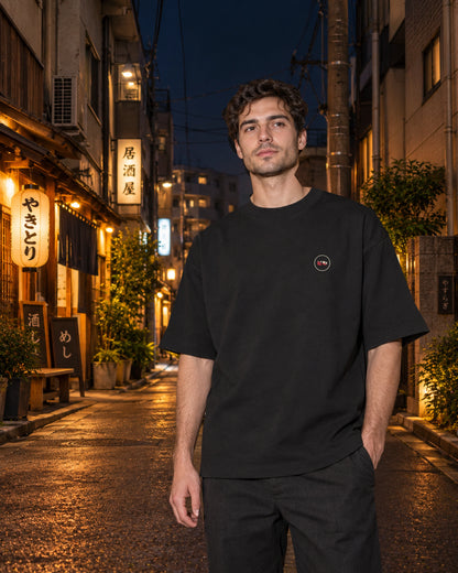 Fudō Tee 不動 | Origin Dark – front view in its Japanese setting